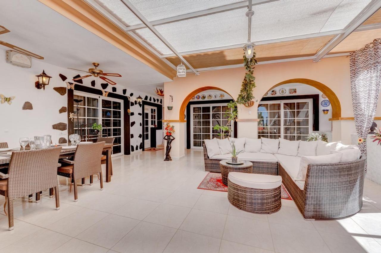 Beautiful Apartment In Terrazas Del Duque I Costa Adeje Dış mekan fotoğraf